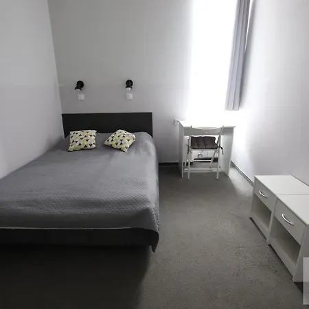 Peregrinus & * كراكوفيا