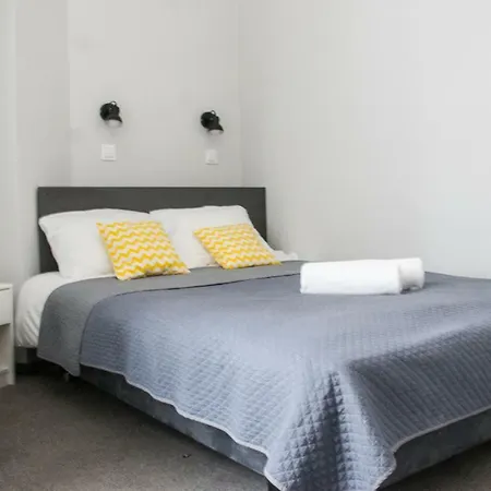 Peregrinus & كراكوفيا