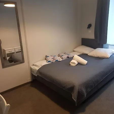 Hostel Peregrinus & *